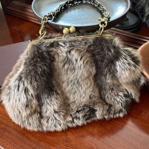 Bueno Handbags - Bueno Faux fur purse